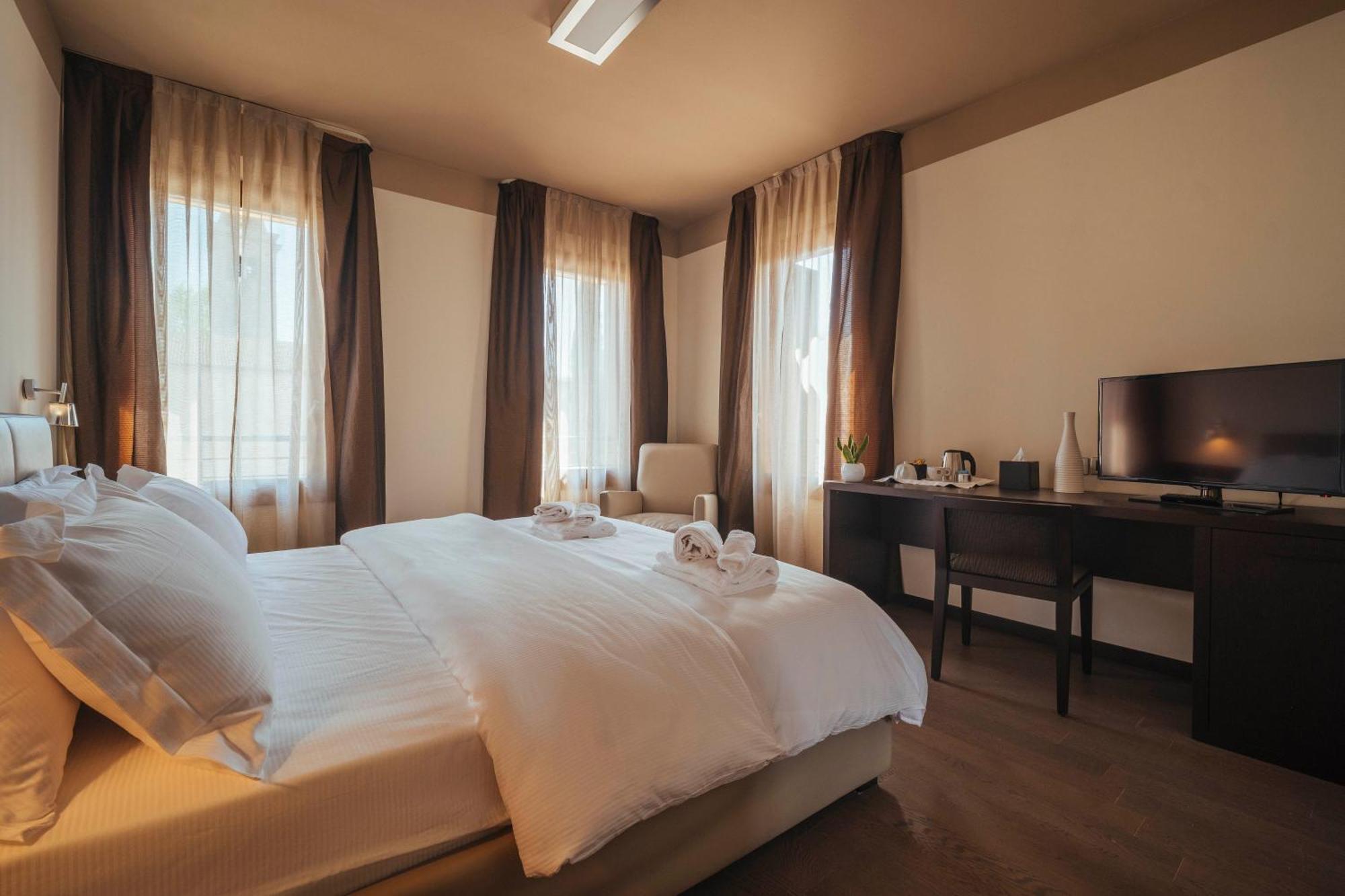 Hotel Palazzo Paradiso Meduna di Livenza Kültér fotó