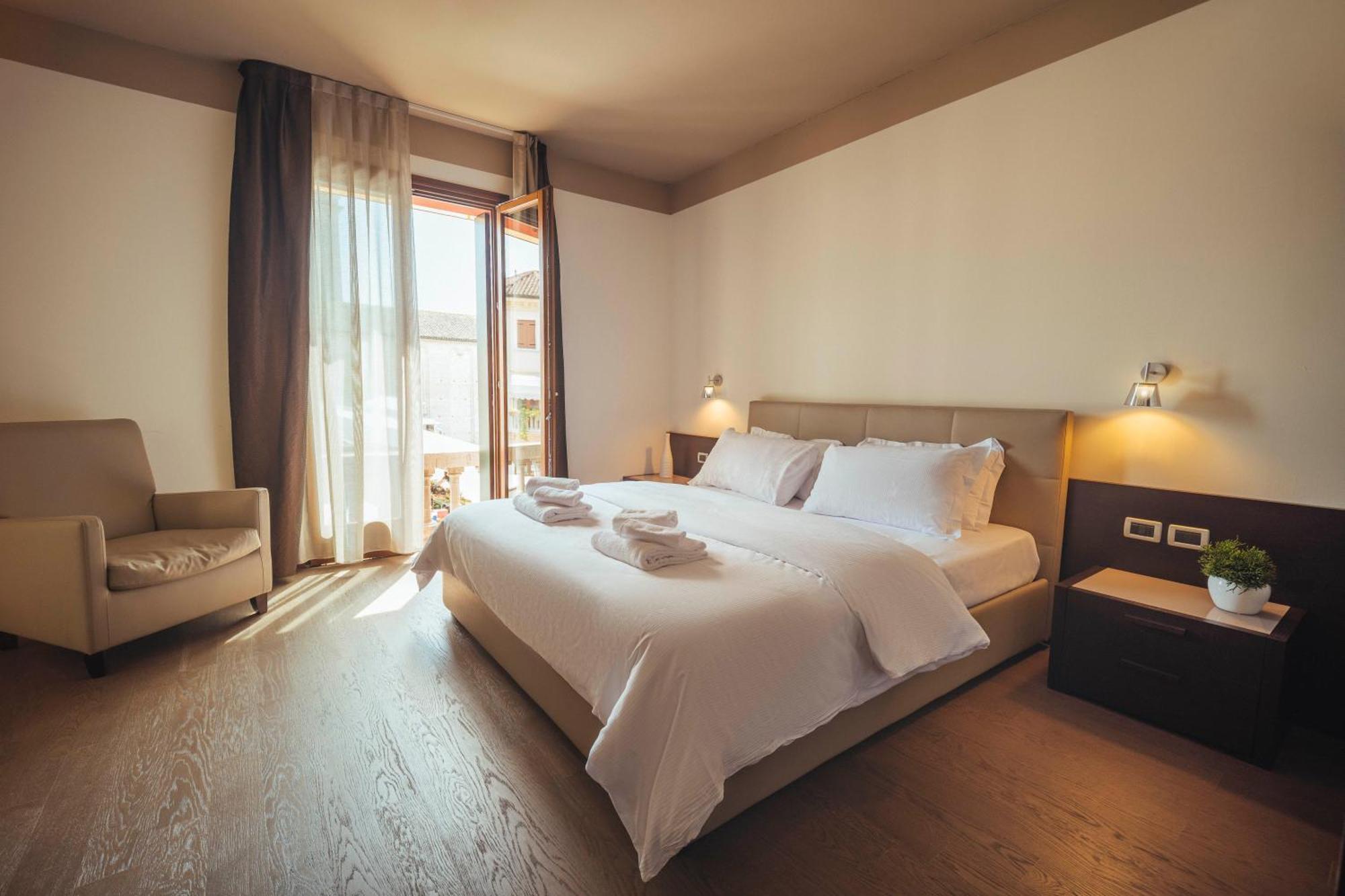 Hotel Palazzo Paradiso Meduna di Livenza Kültér fotó
